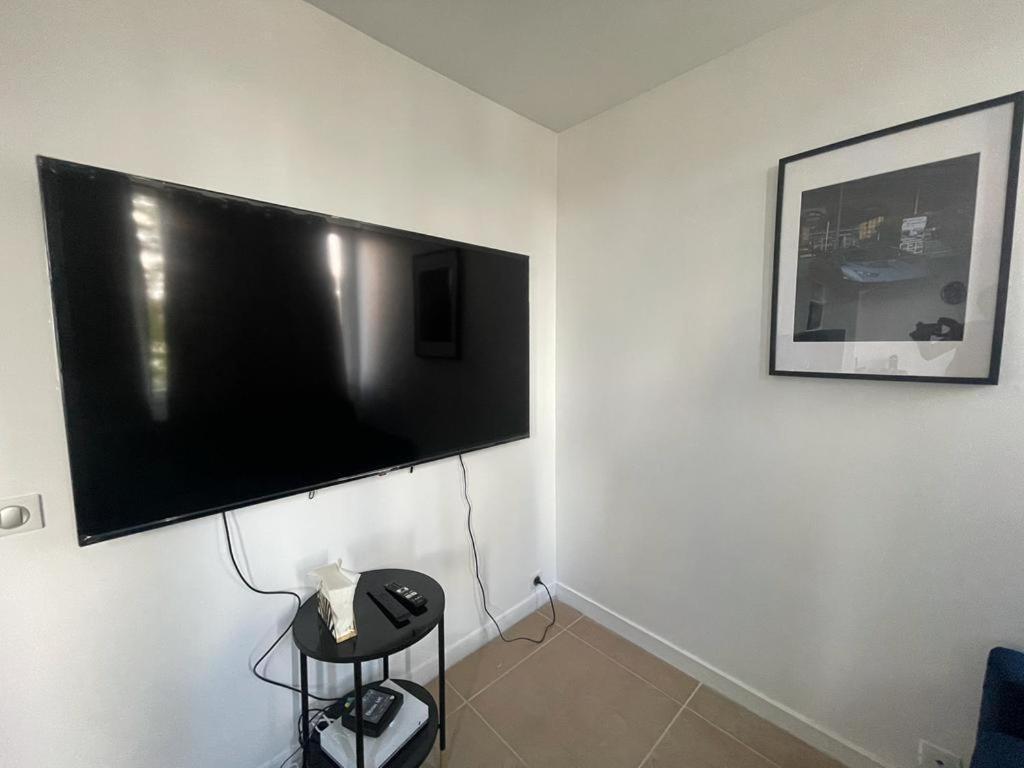 Joli Entre Paris Et Disneyland Apartment *