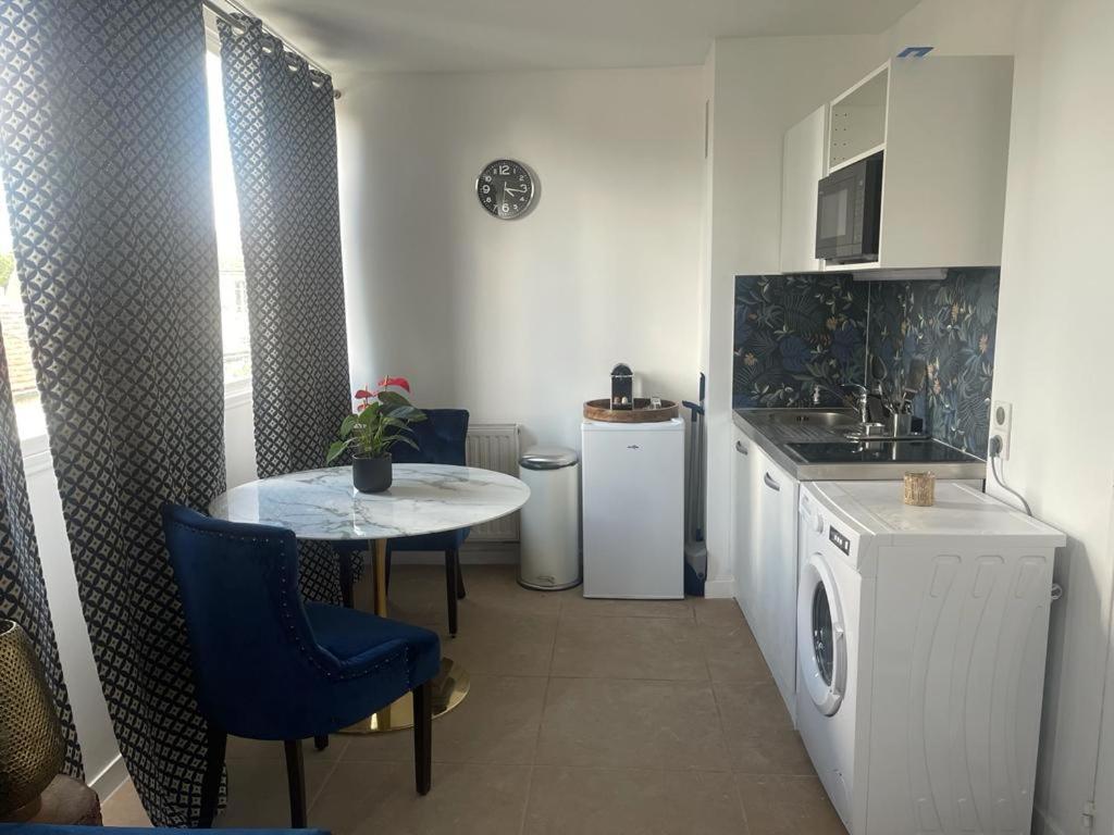 Joli Entre Paris Et Disneyland Apartment *
