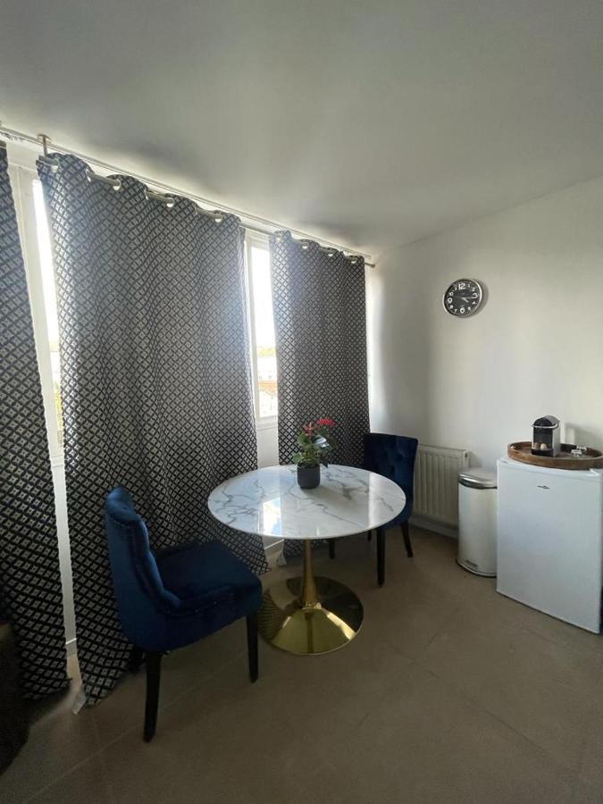 Joli Entre Paris Et Disneyland Apartment *